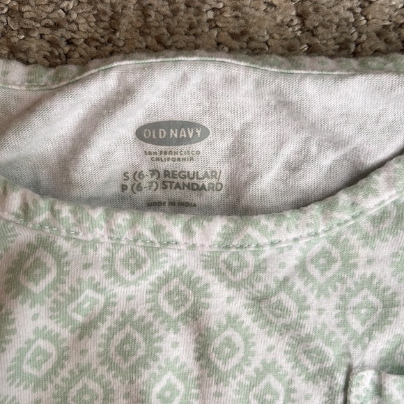 Girls dress from Old Navy size S or 6/7 - Picture 2 of 2